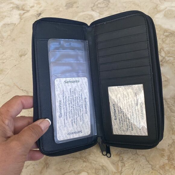 NWT Samsonite Leather Ziparound Wallet - Picture 8 of 11